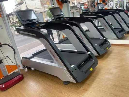 Προσαρμοσμένο λογότυπο διαθέσιμηd Steel Treadmill για καρδιοεκπαίδευση σε εμπορικό γυμναστήριο