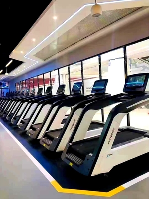 Προσαρμοσμένο λογότυπο διαθέσιμηd Steel Treadmill για καρδιοεκπαίδευση σε εμπορικό γυμναστήριο