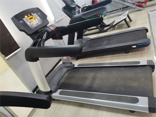 Εμπορική καρδιοεκπαίδευση Τρέιντμιλ Heavy Duty 3.0 HP Ηλεκτρικός κινητήρας με οθόνη LED