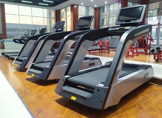 Εμπορικό εξοπλισμό γυμναστηρίου Q235 LCD Touch Screen Treadmill για την οικιακή προπόνηση δύναμης